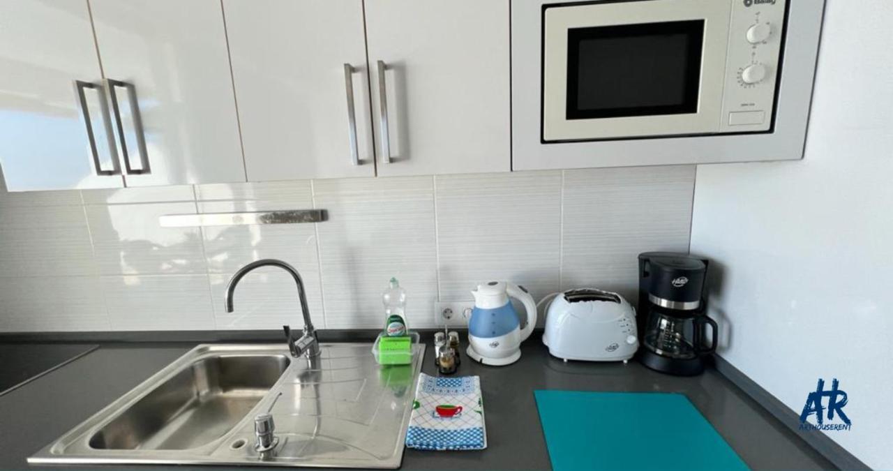 Arthouse Sea View - Acquamarina E Zaffiro Villa Puerto del Carmen  Ngoại thất bức ảnh