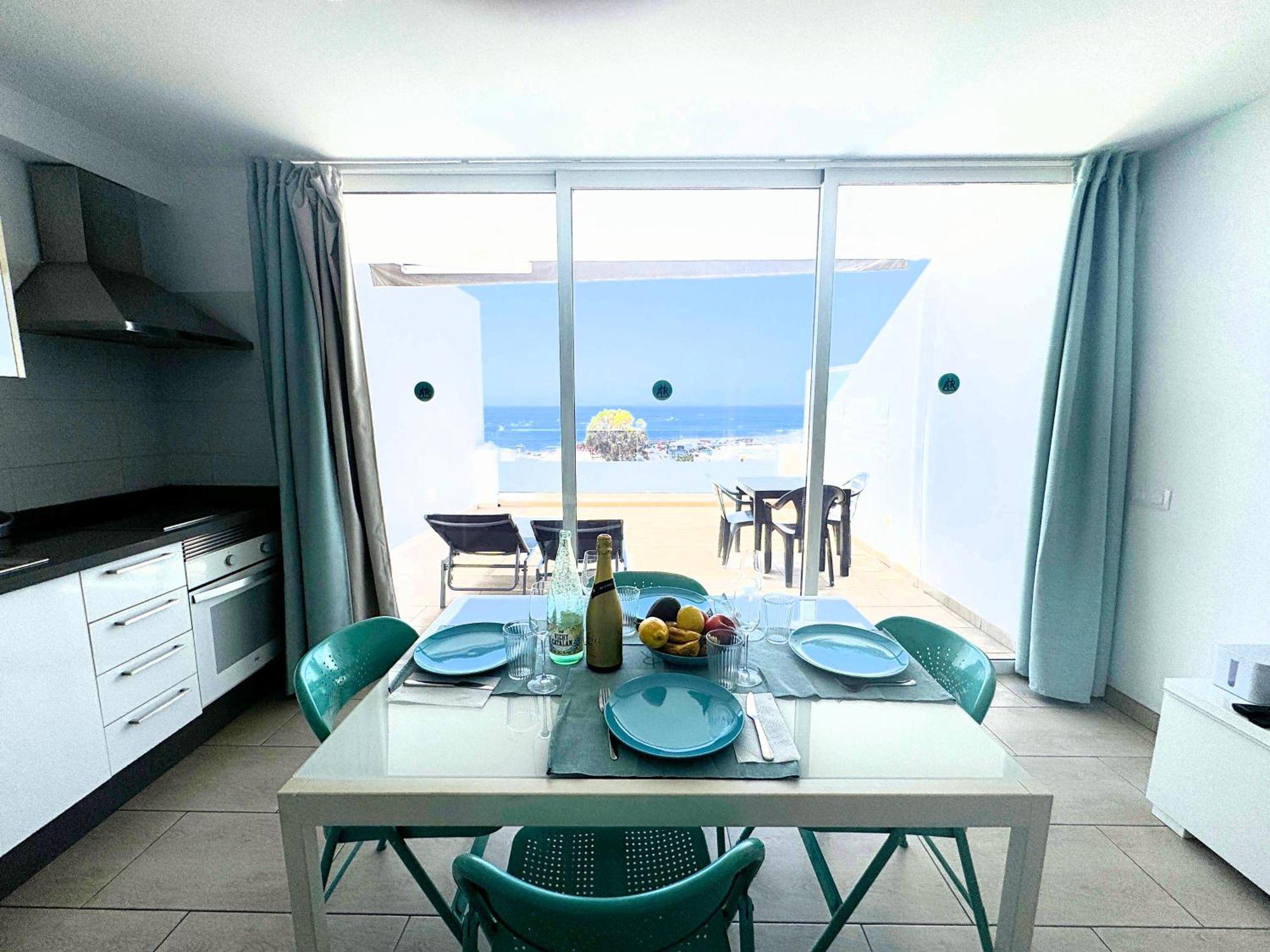 Arthouse Sea View - Acquamarina E Zaffiro Villa Puerto del Carmen  Ngoại thất bức ảnh